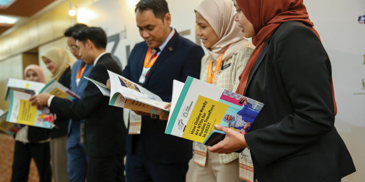 Becoming an online-ready Muslim-friendly destination