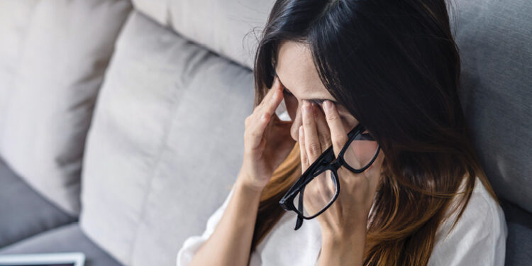 Managing digital eye strain